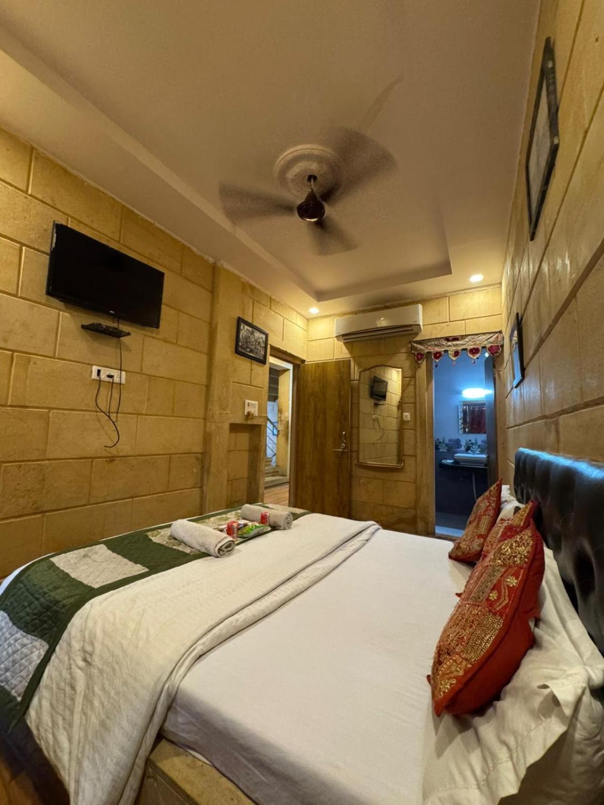 Hotel Jaswant Palace Jaisalmer Ngoại thất bức ảnh